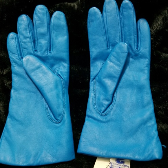 fownes Accessories - Turquoise blue leather gloves. NWT. Size 7